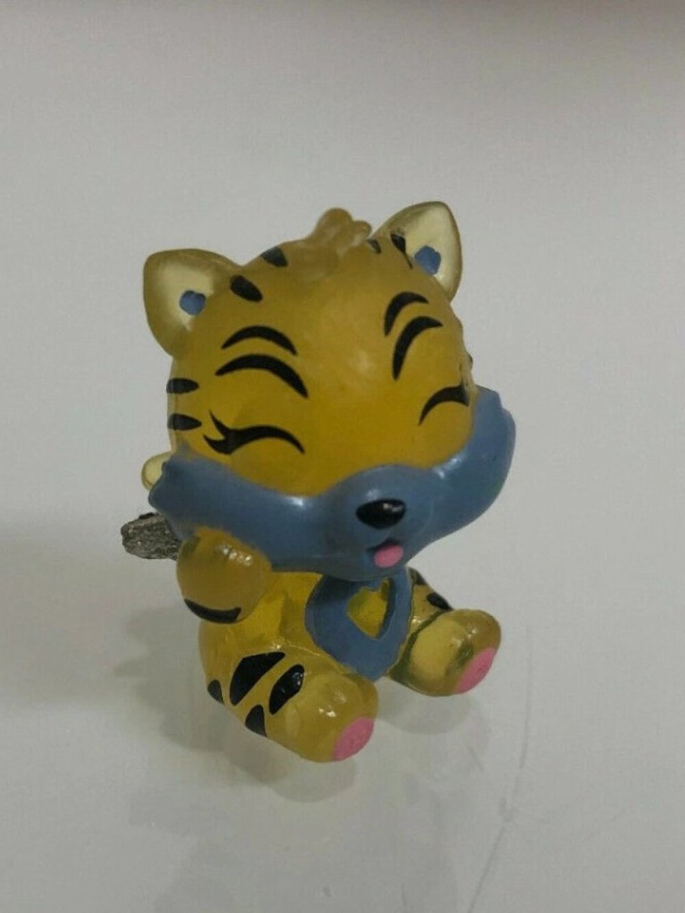 Yellow Tigrette Season 4 Hatchimals CollEGGtibles